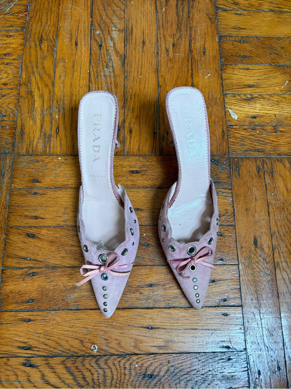 RARE Prada Pink Suede Pointed Toe Grommet Mule Heels with bows - Picture 2 of 5